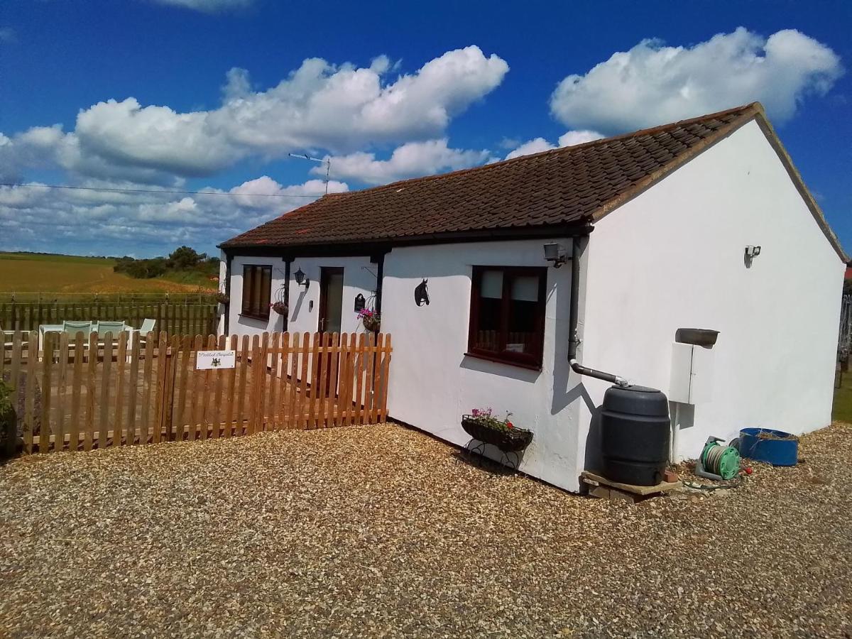 Paddock Bungalow Mundesley Exterior photo