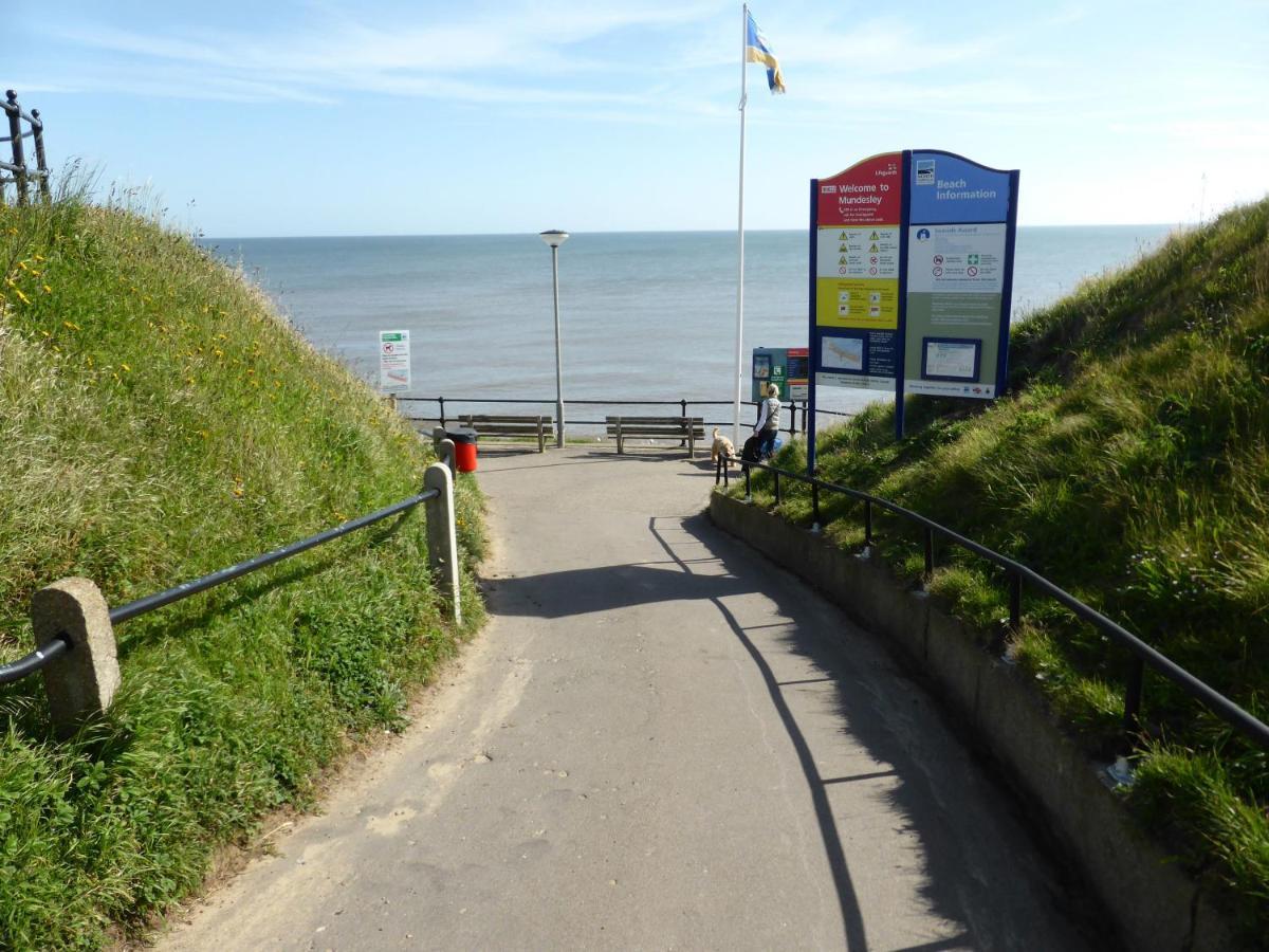 Paddock Bungalow Mundesley Exterior photo